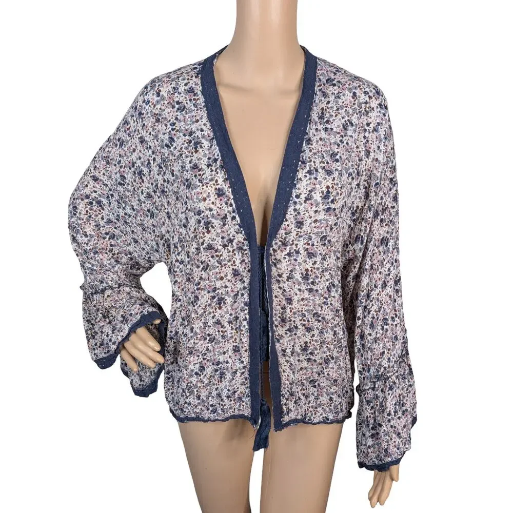 Nalini Anthropologie Blue Floral Kimono Top One Size OS Crochet Lace Tassel Boho